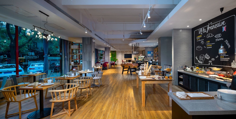 Restaurant-cafeteria