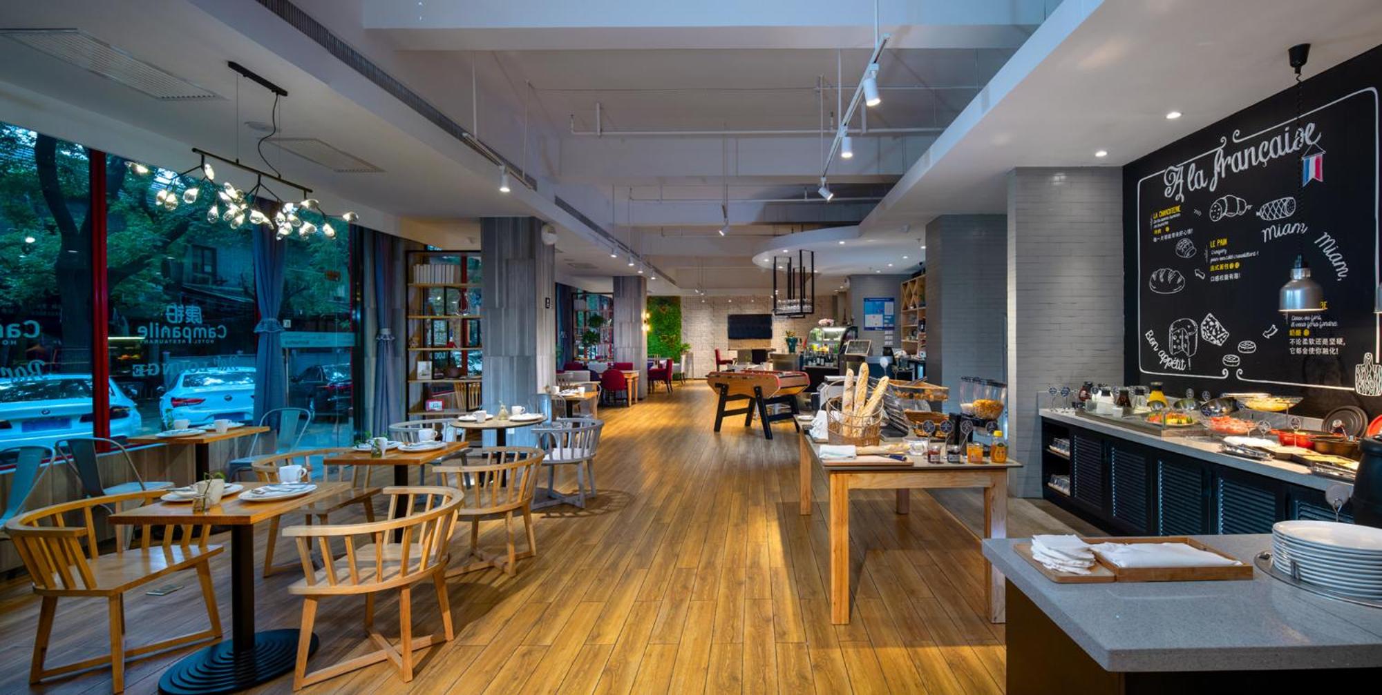 Restaurant-cafeteria