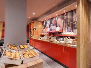thumbnail: Breakfast area
