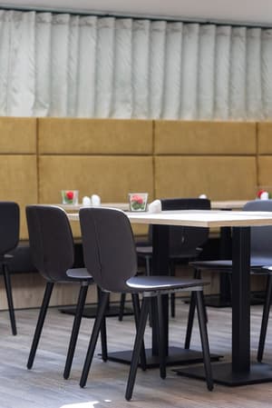thumbnail: Restaurant