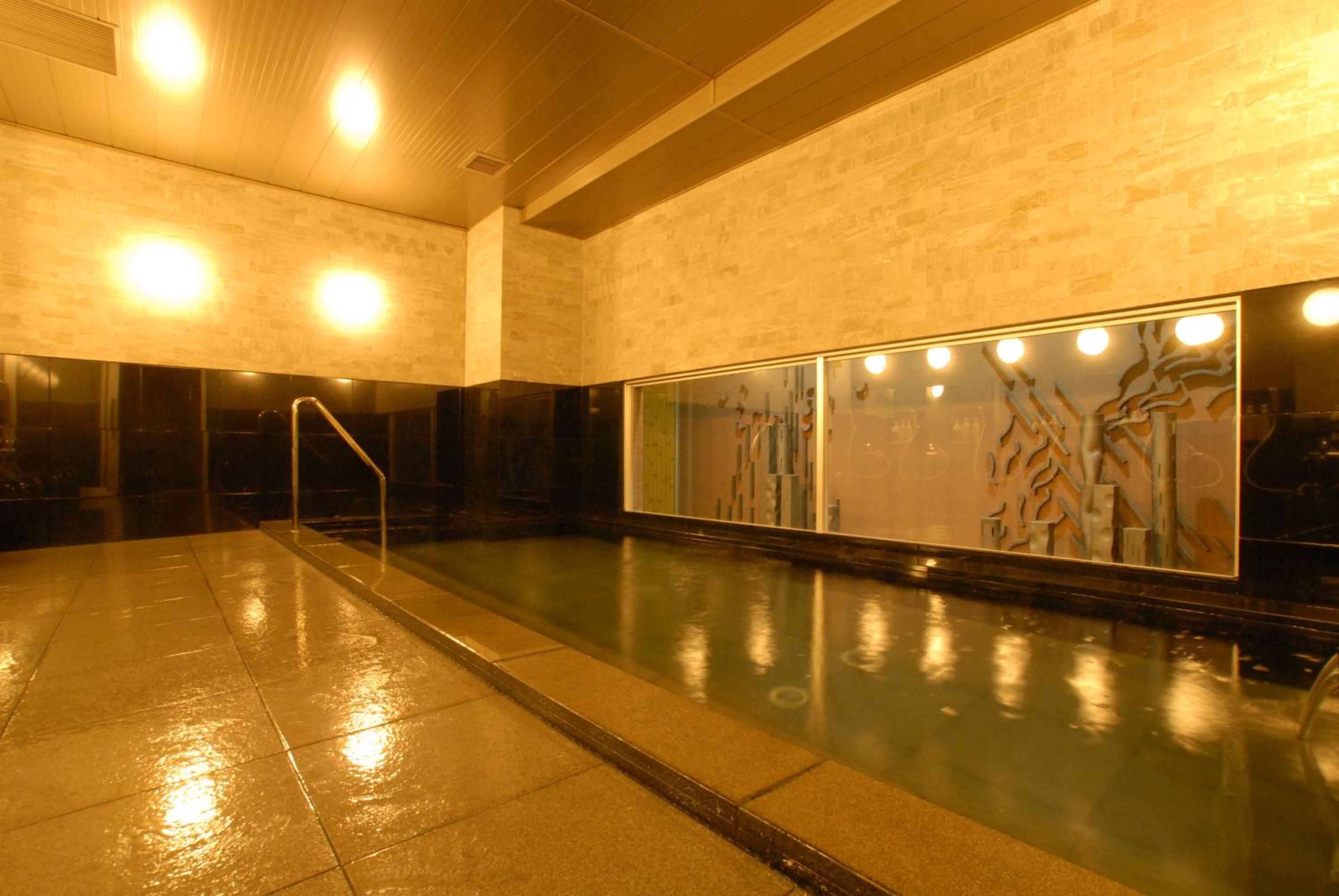 Swimming pool-spa