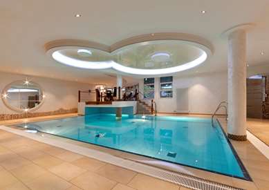 Pool,On-Site,Property Amenity,Recreation