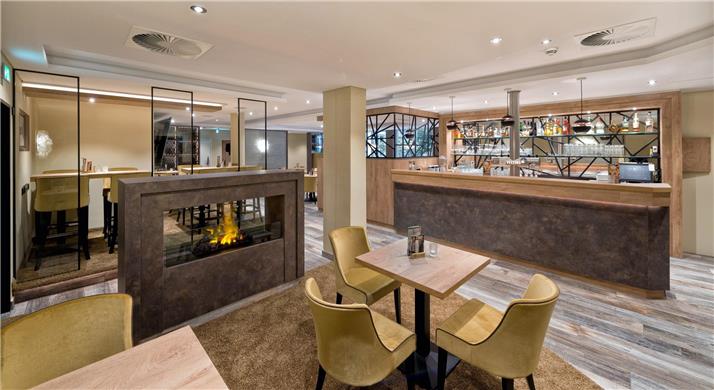 On-Site,Bar/Lounge