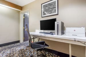thumbnail: Business center