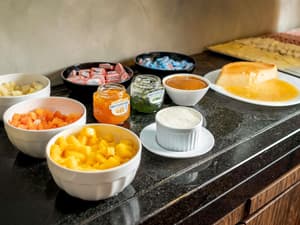 thumbnail: Breakfast area