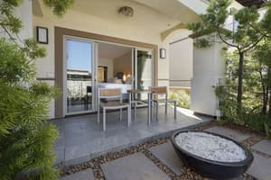 thumbnail: Terrace/patio