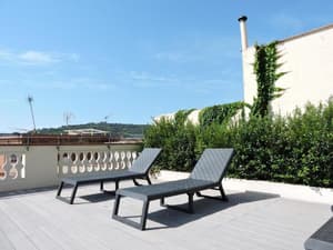 thumbnail: Terrace