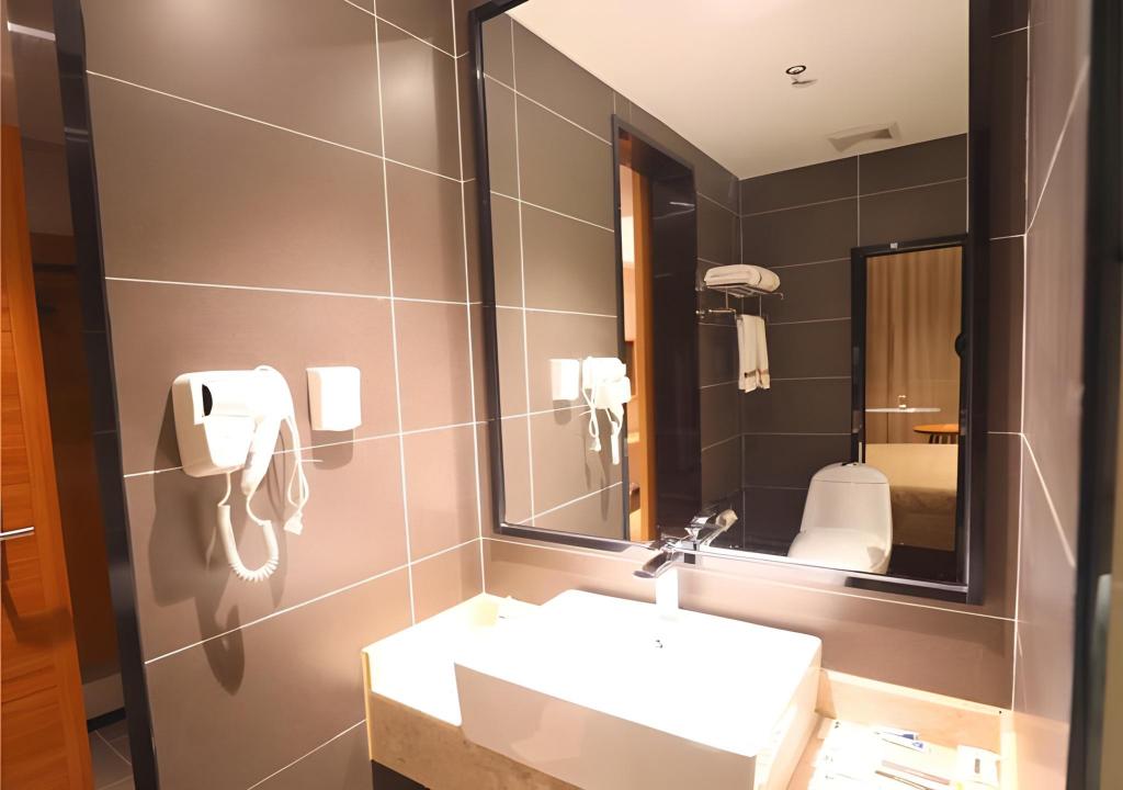 ac8ffac3350fbc018352c4d726df7171.jpeg