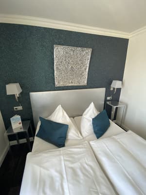 thumbnail: Room