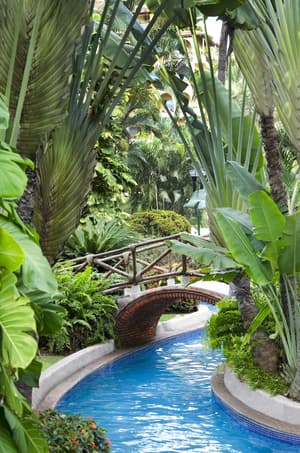 thumbnail: Outdoor pool