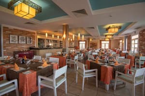thumbnail: Restaurant