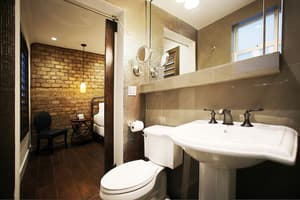 thumbnail: Bathroom