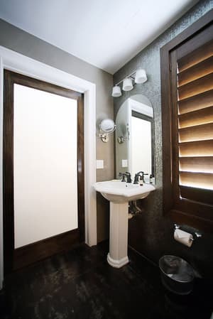 thumbnail: Bathroom sink