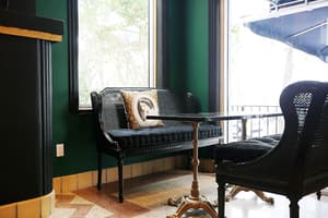 thumbnail: Lobby sitting area