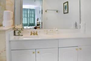 thumbnail: Bathroom sink