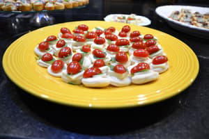 thumbnail: Dining