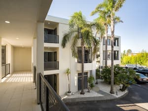 thumbnail: Exterior