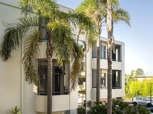 thumbnail: Exterior