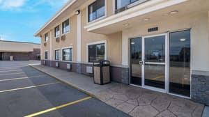 thumbnail: Exterior