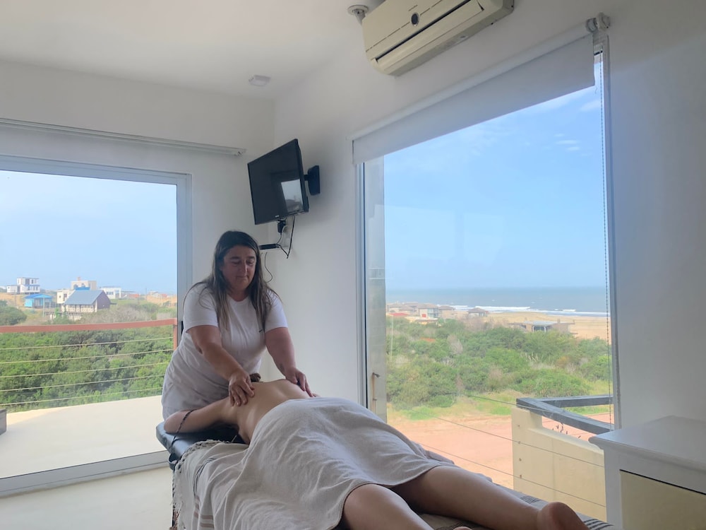 Massage in accommodation