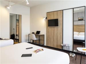 thumbnail: On-Site,Bar/Lounge