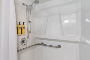 thumbnail: Accessible bathroom