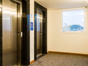 thumbnail: Hallway