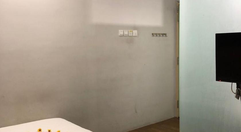 451070800.jpg