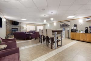 thumbnail: Breakfast area