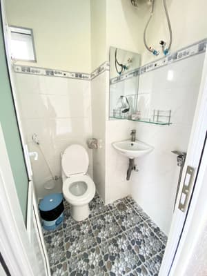 thumbnail: Bathroom
