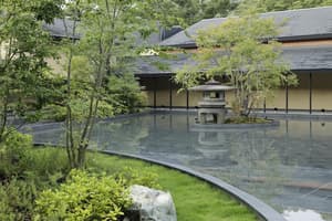 thumbnail: Exterior