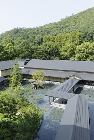 thumbnail: Exterior