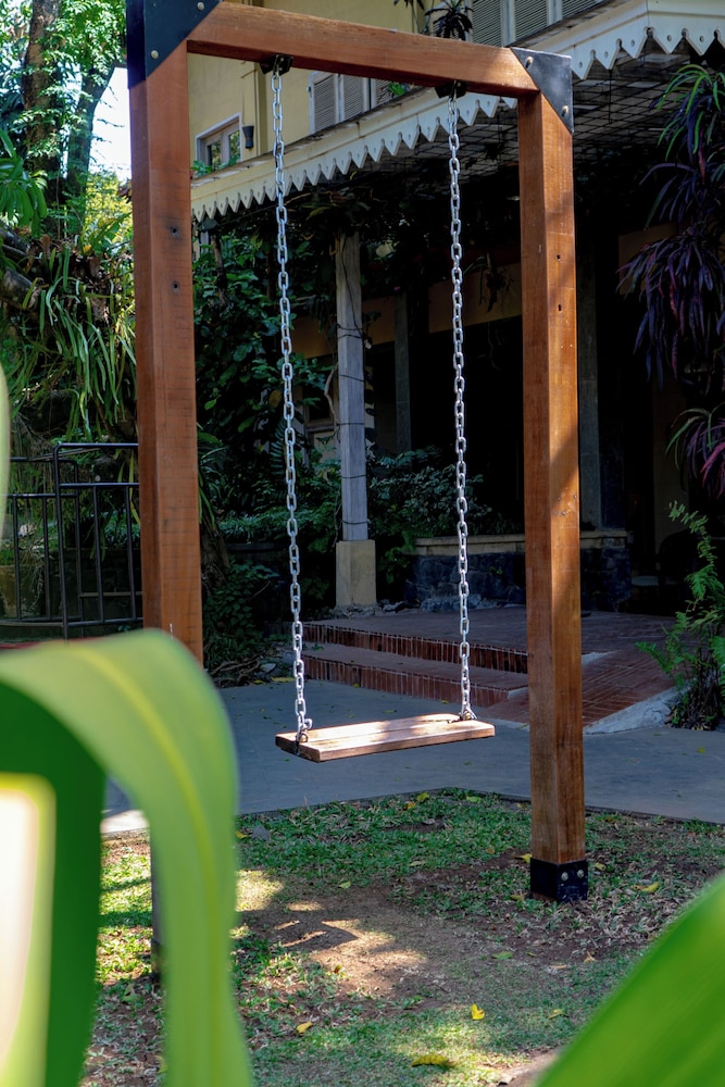Children's play area - outdoor