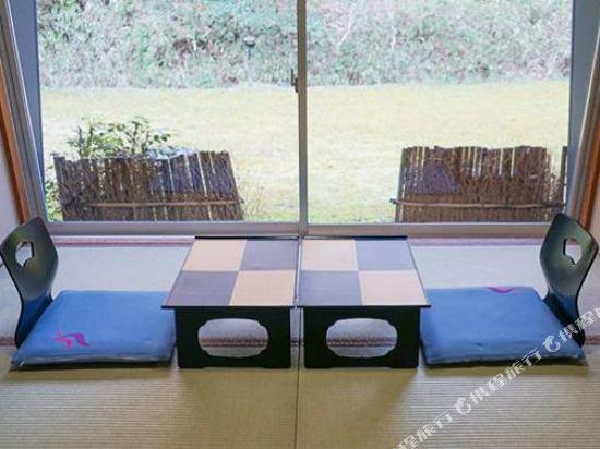 Swimming pool-spa