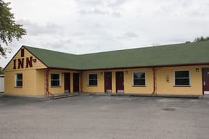 thumbnail: Front of property