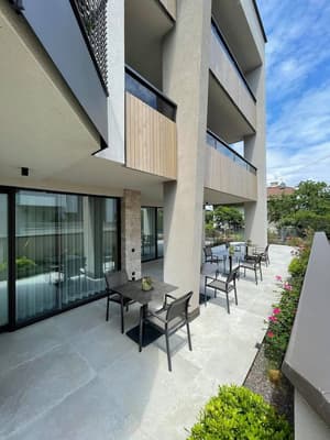 thumbnail: Exterior