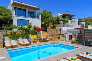 thumbnail: Outdoor pool