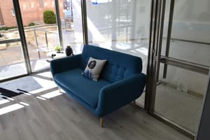 thumbnail: Interior entrance