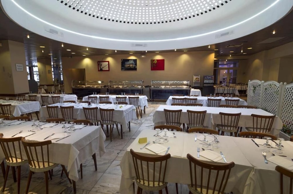 Restaurant-cafeteria