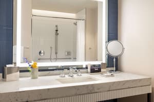 thumbnail: Bathroom shower