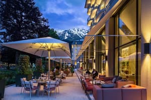 thumbnail: Restaurant