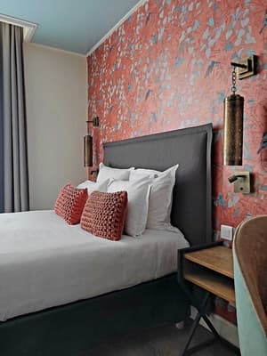 thumbnail: Room