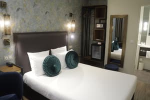 thumbnail: Room