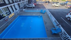 thumbnail: Outdoor pool