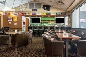 thumbnail: Bar (on property)