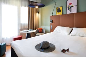 thumbnail: Room