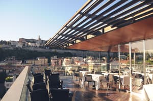 thumbnail: Outdoor dining