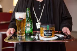 thumbnail: Bar (on property)