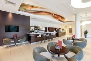 thumbnail: Bar (on property)