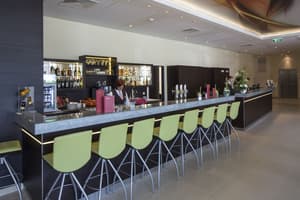 thumbnail: Bar (on property)